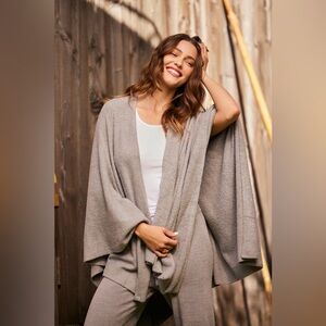 Barefoot Dreams CozyChic Lite Weekend Wrap Sweater